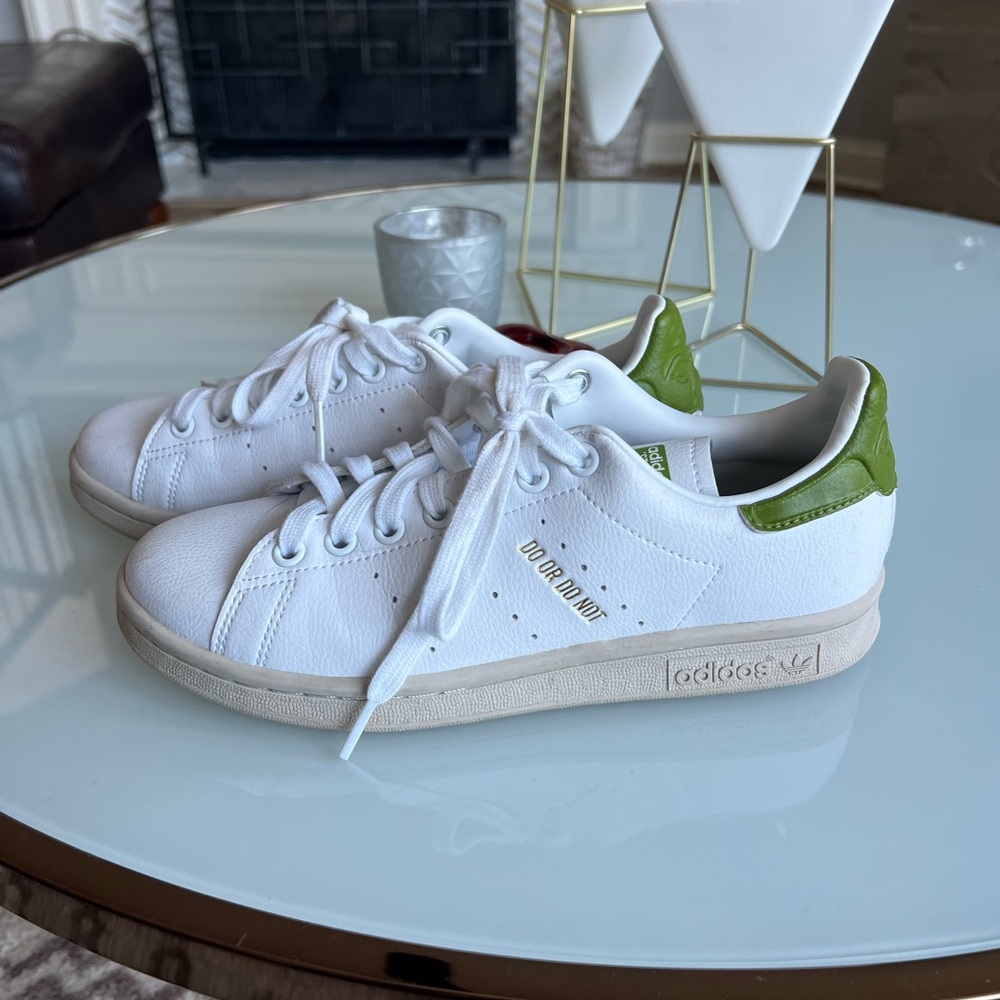 Adidas Stan Smith Yoda Shoes - size 5.5